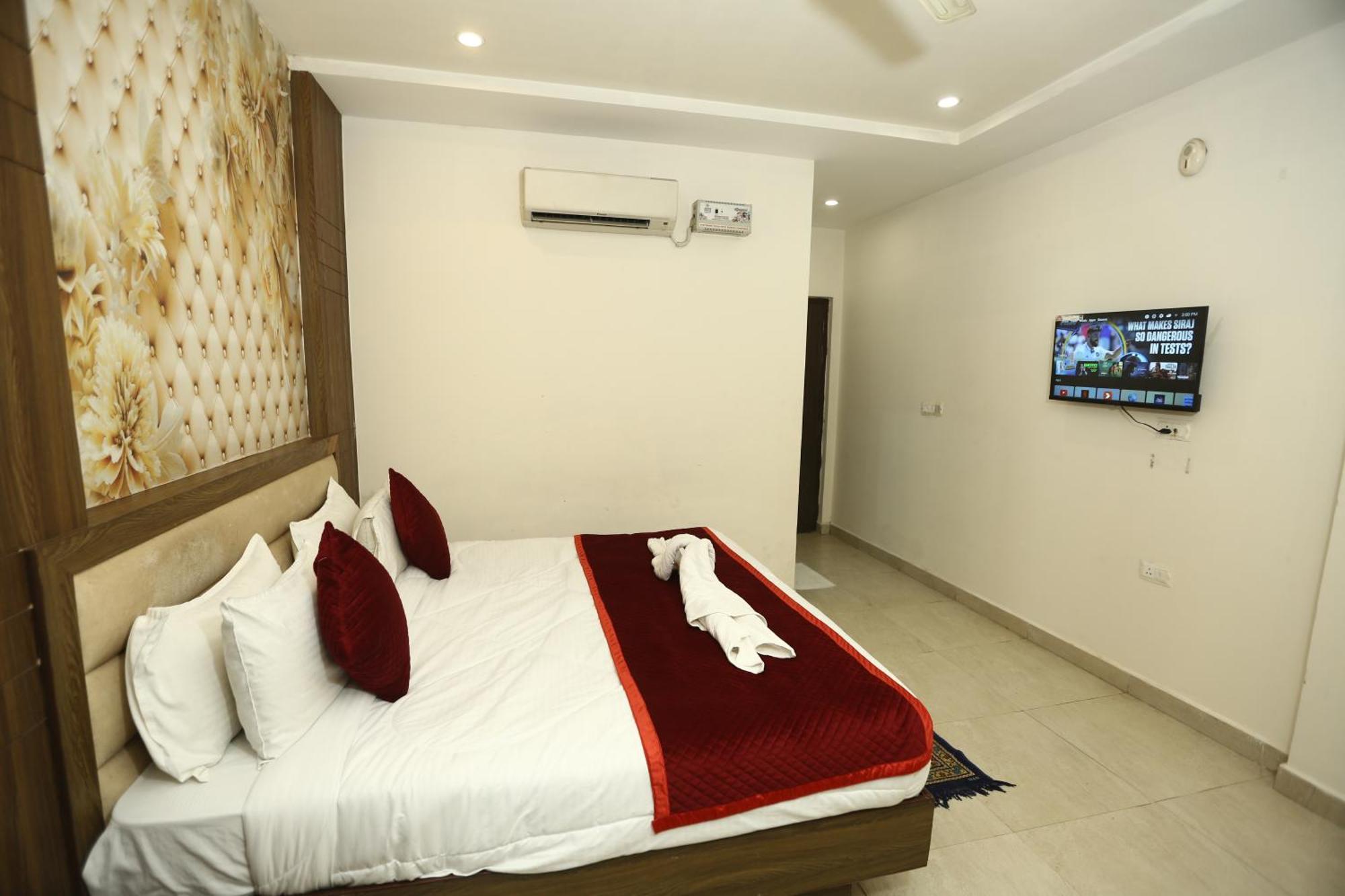 24 Hotel & Resort آغْرا المظهر الخارجي الصورة